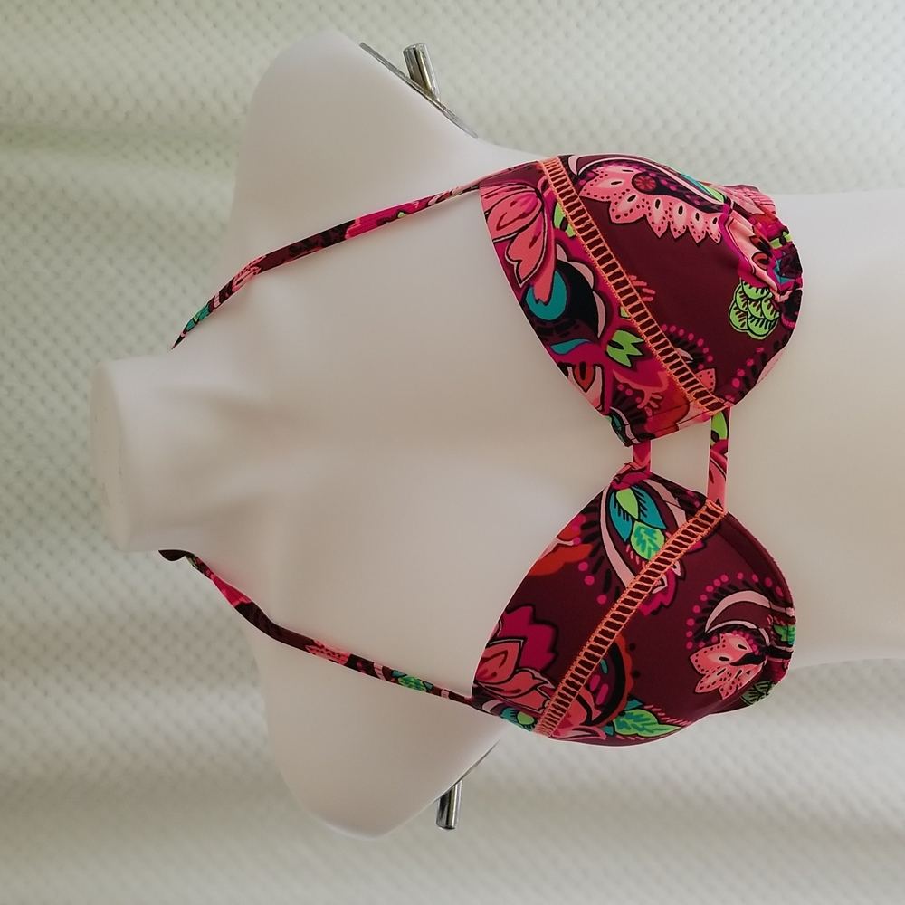Xhilaration Swimming top M